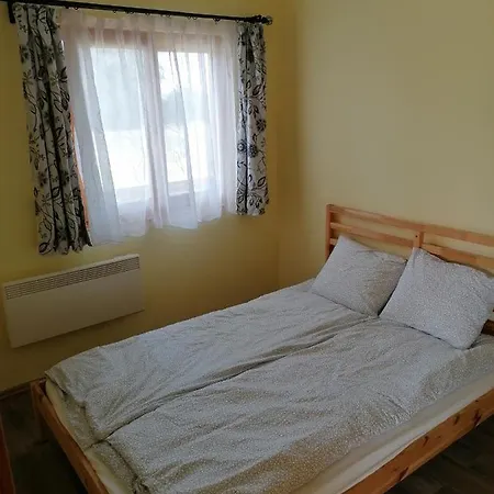 Piliscsevi Vendeghaz Apartment Piliscsev